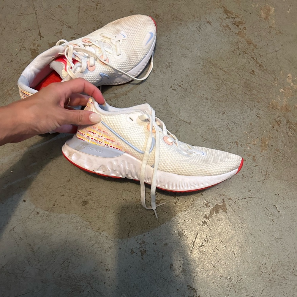 Got these shoes too small. Worn twice. If you wash they will look brand new.